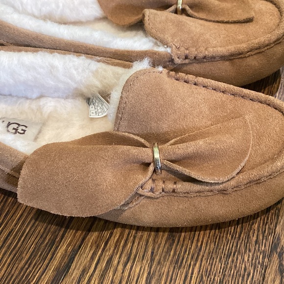 Ugg Moccasins - Picture 3 of 6